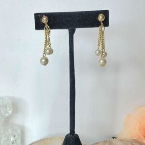 Vintage triple gold chain and pearl dangle earrings